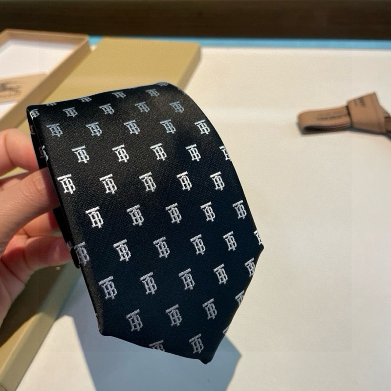 Necktie 369 - 3 · 4