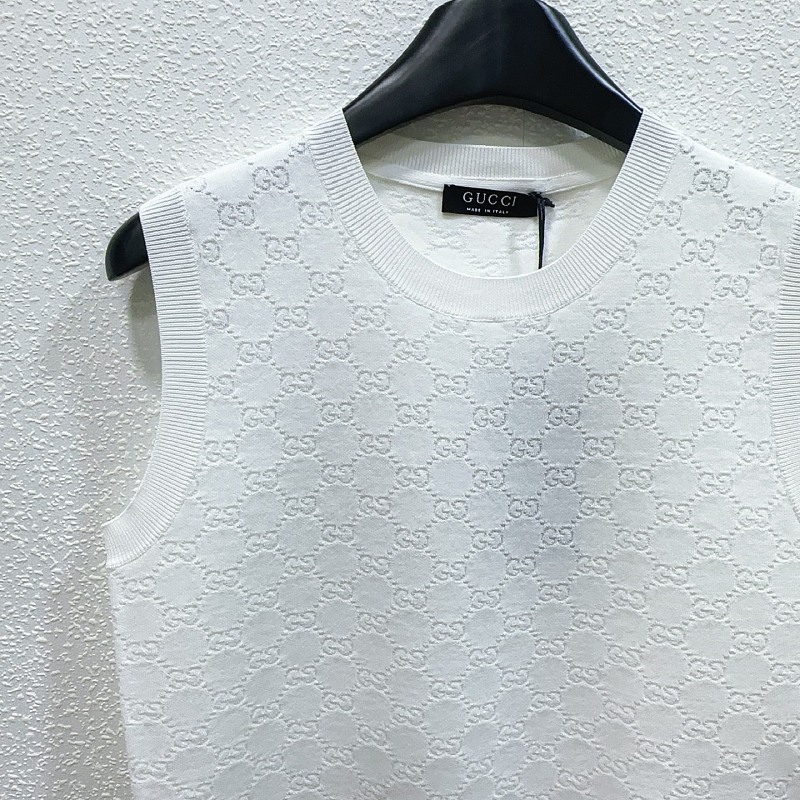 P450 - YT 3736 · 4