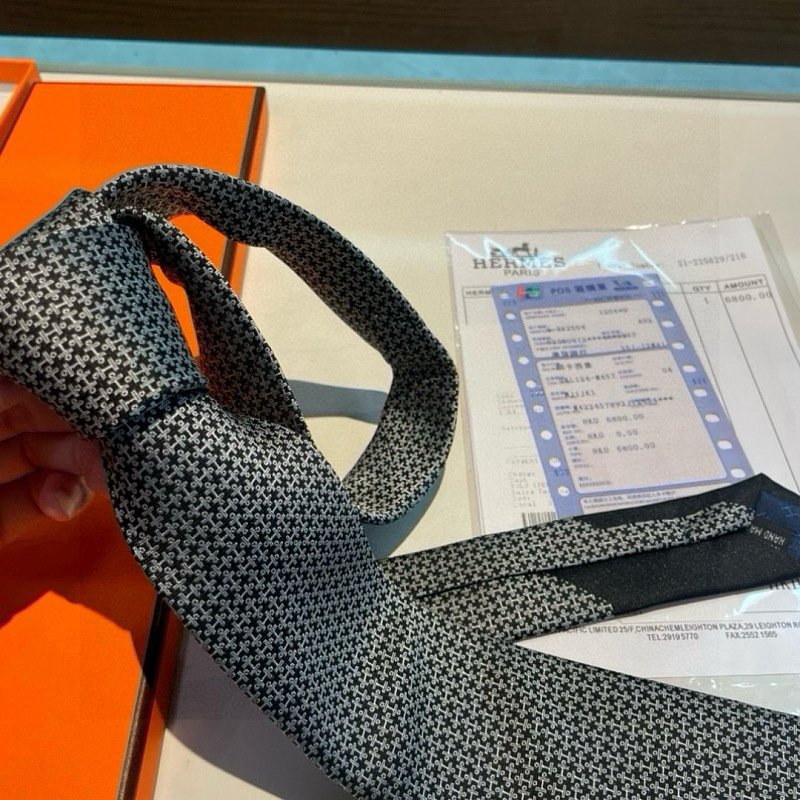 Necktie 391 - 4 4