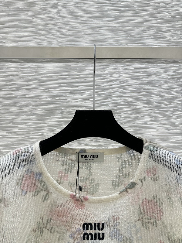 P450 - YT 2406 · 5