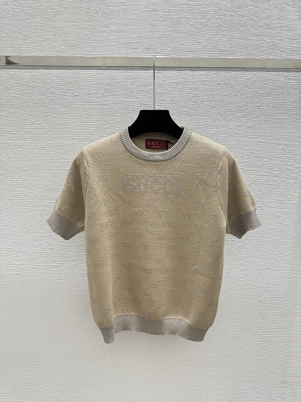 P430 - YT 3075 · 6