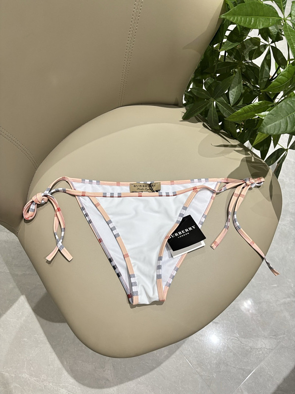 Swimsuit 335 - 1 · 2