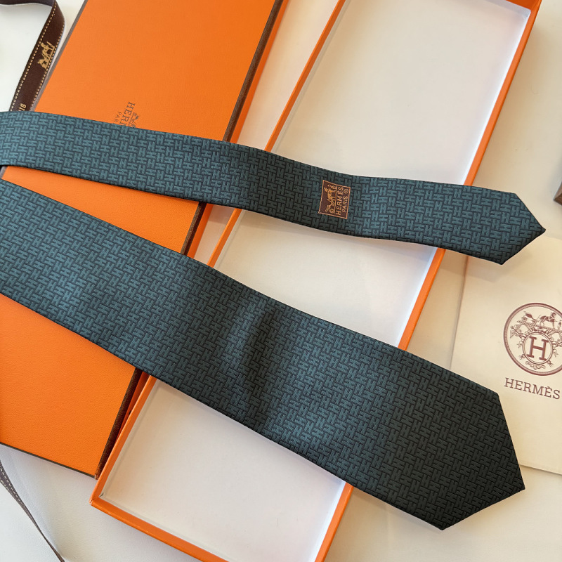 Necktie 329 - 2 · 5