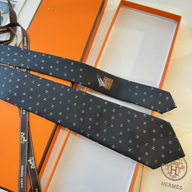 Necktie 448 - 2 · 5
