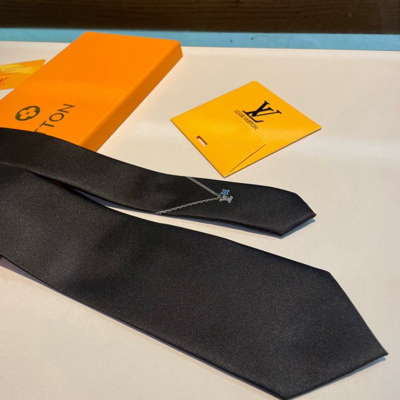 Necktie 440 - 1 · 6