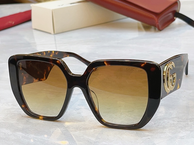 GG0956S Sunglasses 4