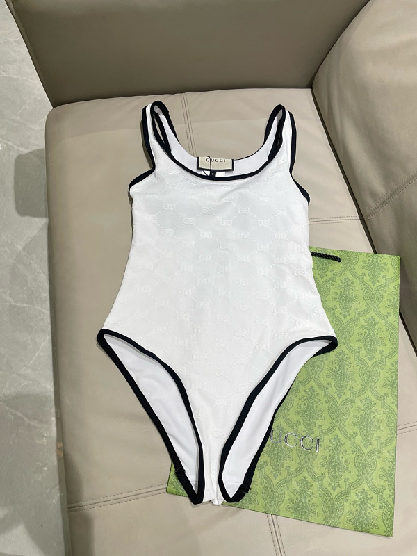 Swimsuit 344 - 3 · 3