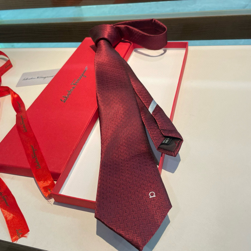 Necktie 316 - 4 · 3
