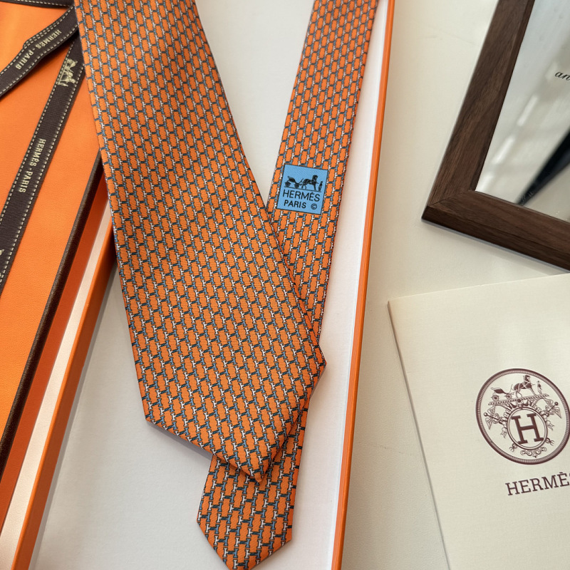 Necktie 447 - 4 · 3