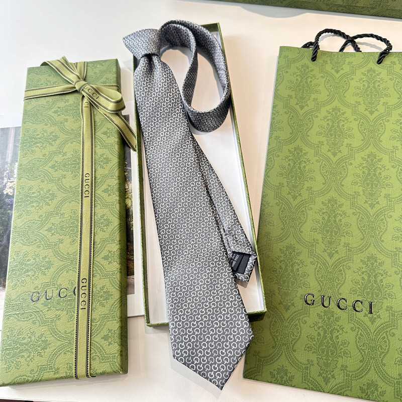 Necktie 428 - 4 · 3