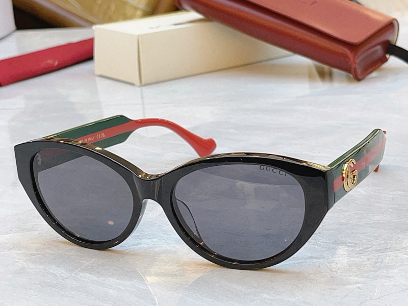 Gucci GG1554S Sunglasses 4