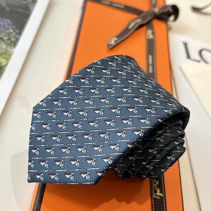 Necktie 385 - 3 · 3
