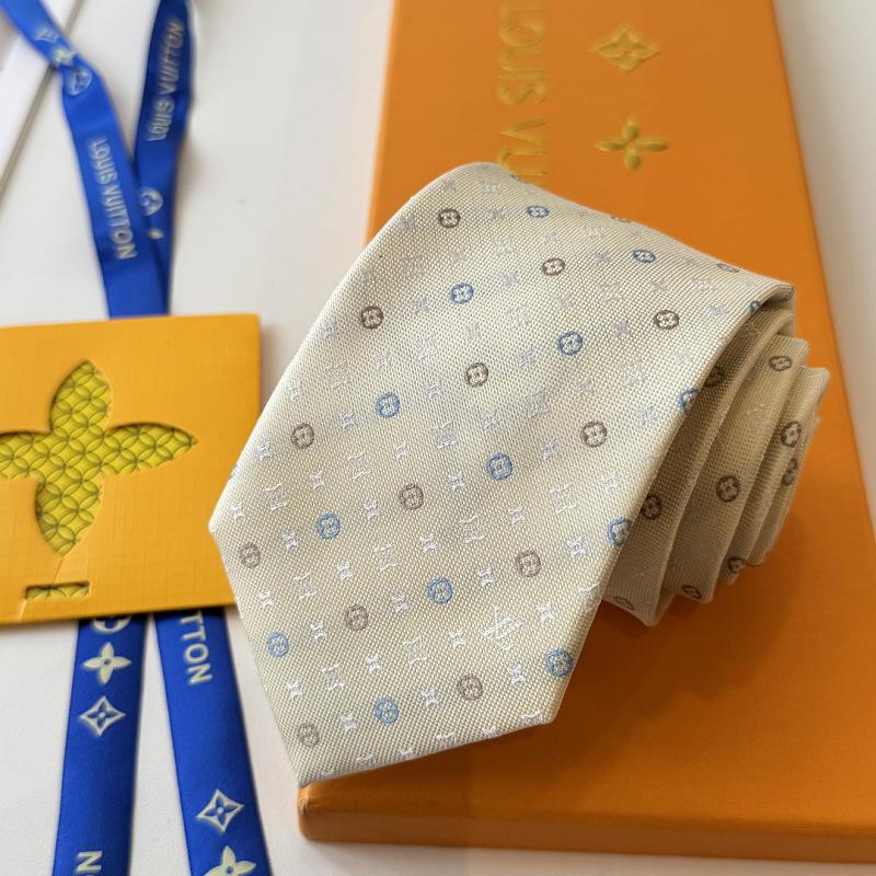 Necktie 378 - 4 · 2