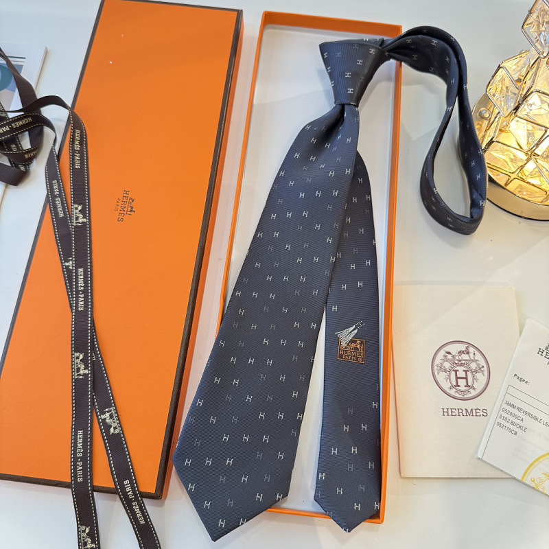Necktie 448 - 4 · 4