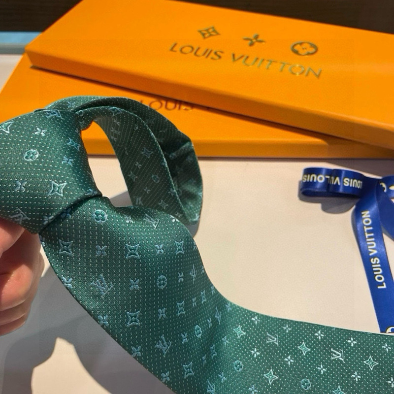 Necktie 460 - 3 · 2