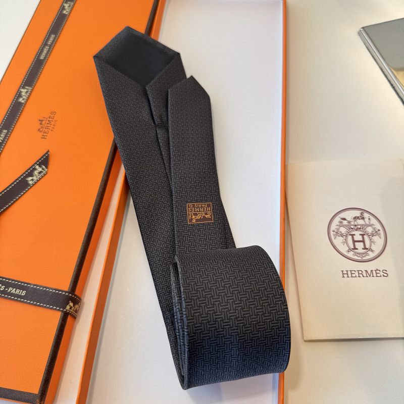 Necktie 452 - 7 · 4