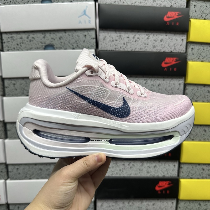 Vomero Premium Pearl Pink Midnight Navy