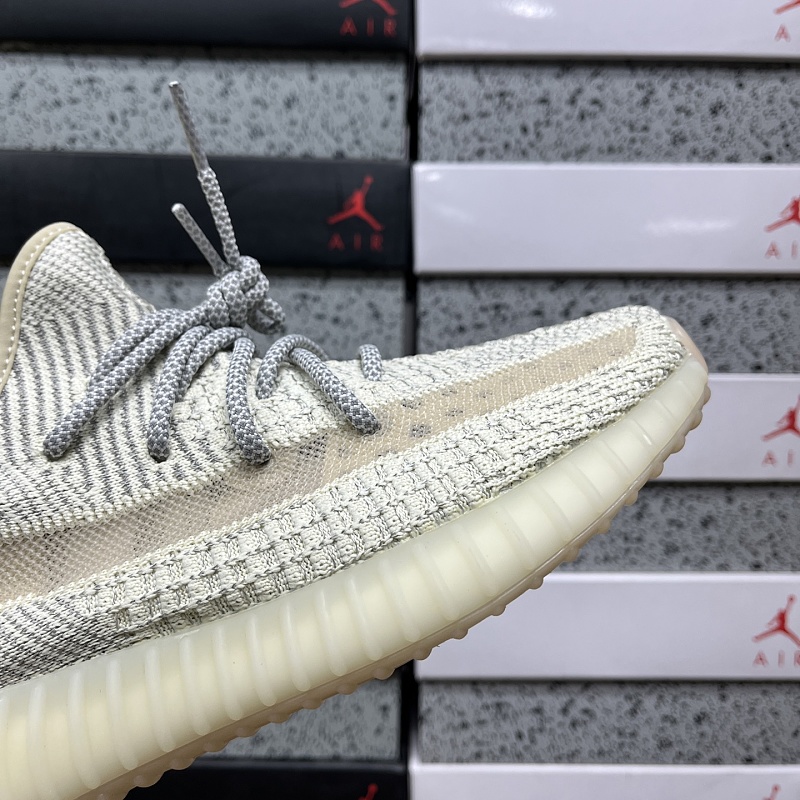Yeezy Boost 350 V2 Lundmark Reflective