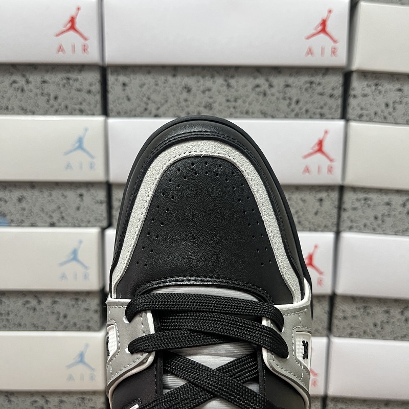 Trainer V2-05