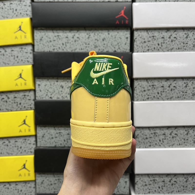 Air Force 1 Low Patent Leather Topaz Gold Pine Green 7