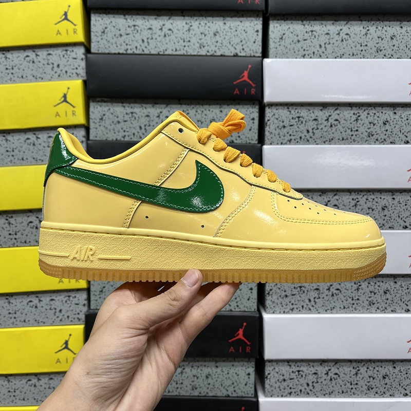 Air Force 1 Low Patent Leather Topaz Gold Pine Green 5