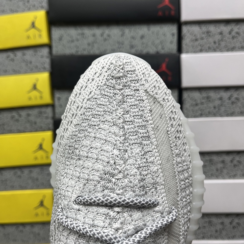 Yeezy Boost 350 V2