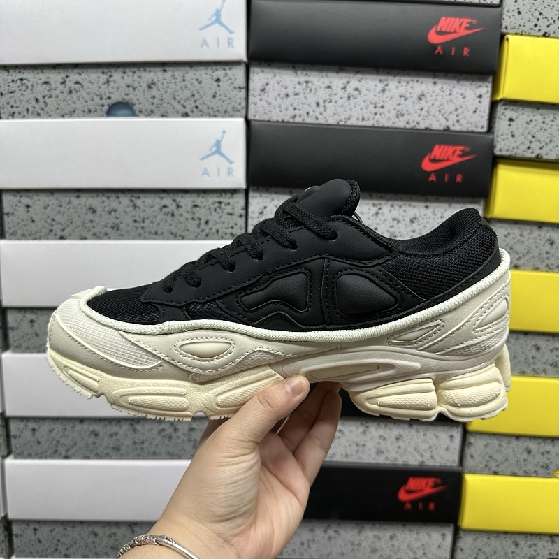 Ozweego Raf Simons Black White 3