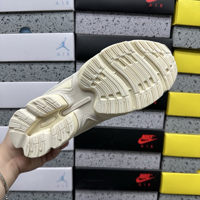 Ozweego Raf Simons Black White 10