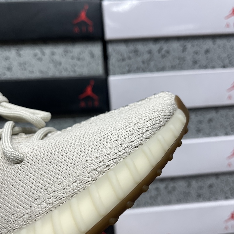 Yeezy Boost 350 V2