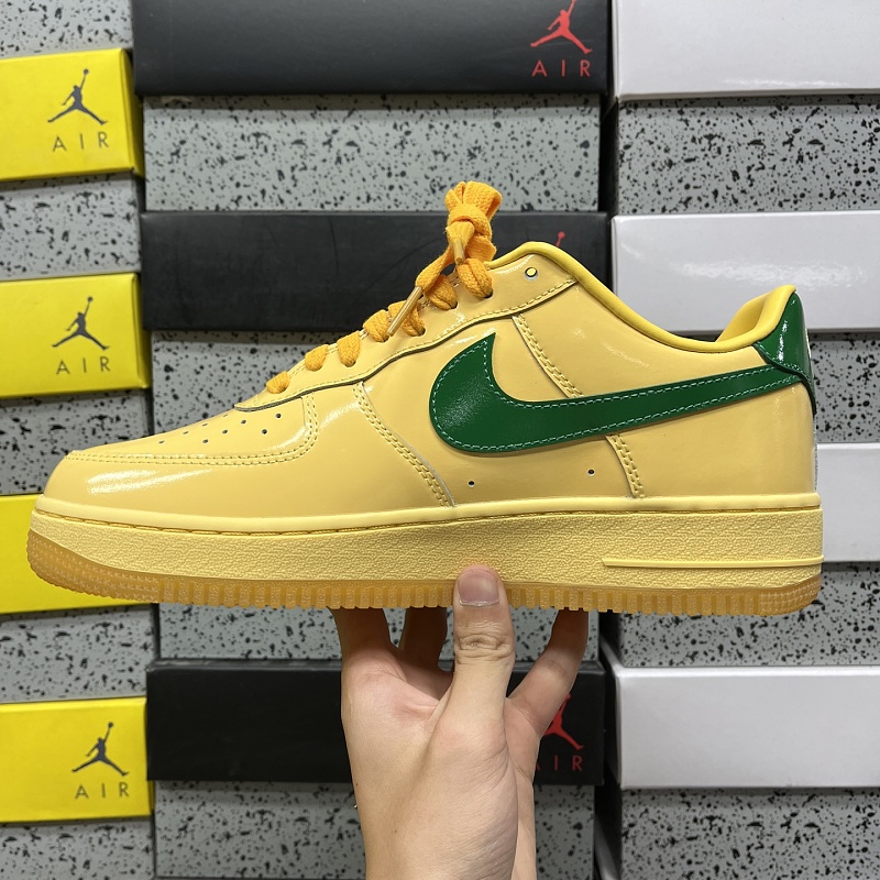Air Force 1 Low Patent Leather Topaz Gold Pine Green 8