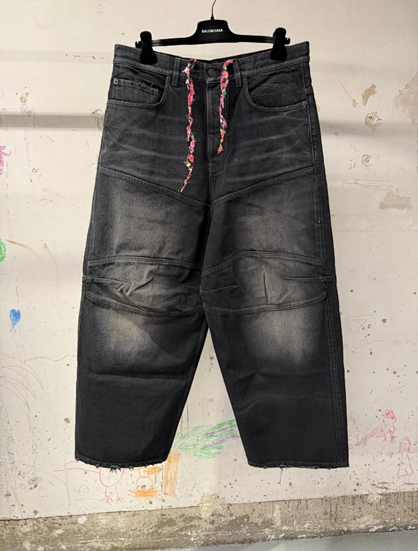 318 RMB 8