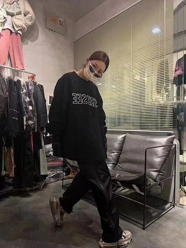330 RMB 11