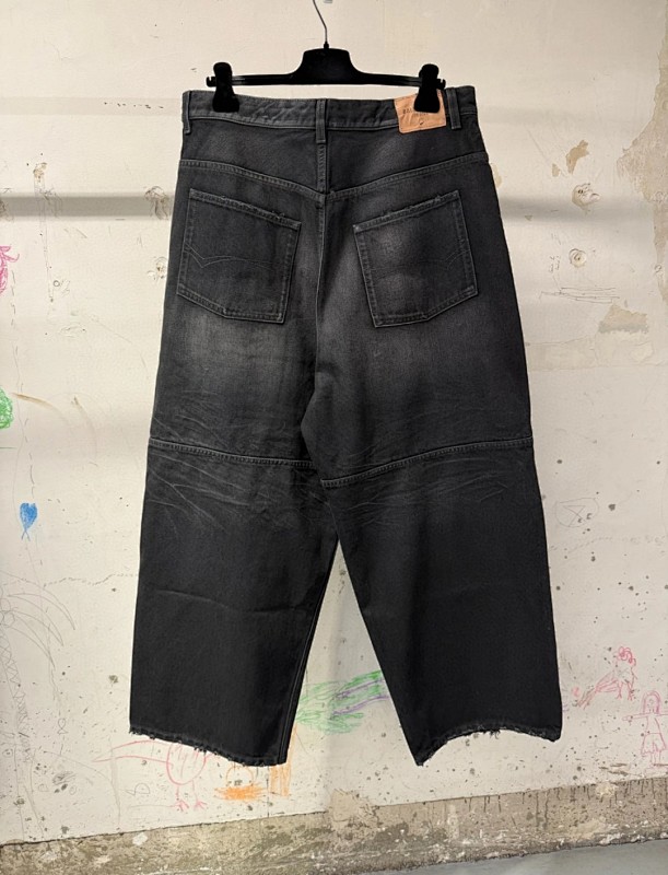318 RMB 7