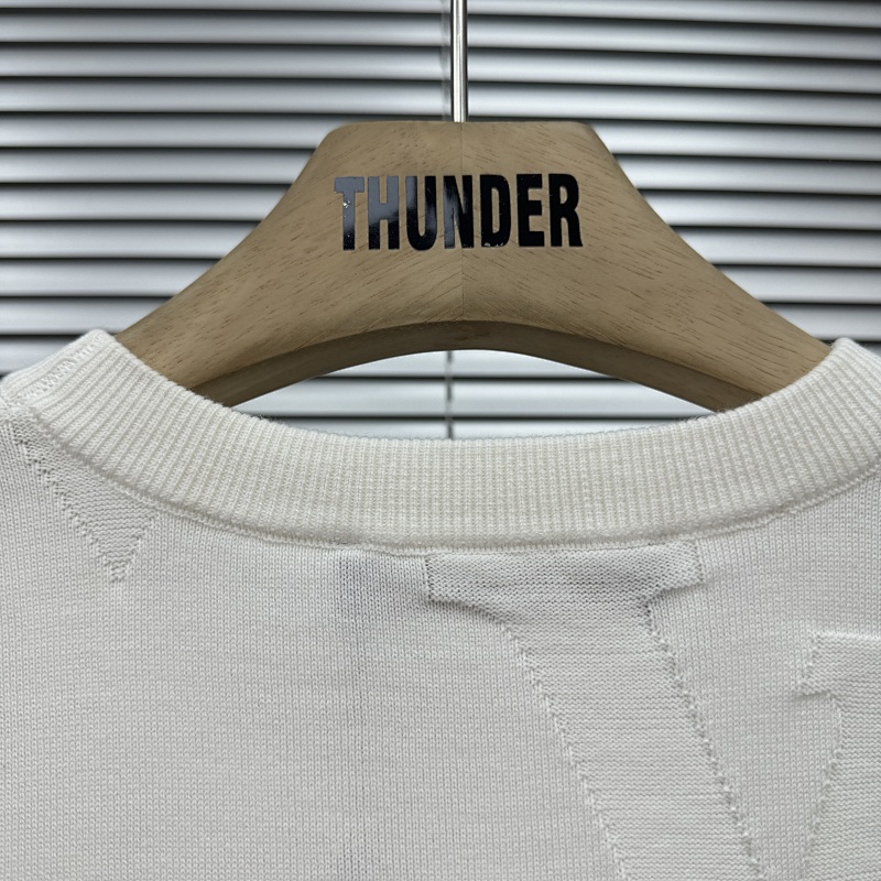 1/V price：238CNY 11