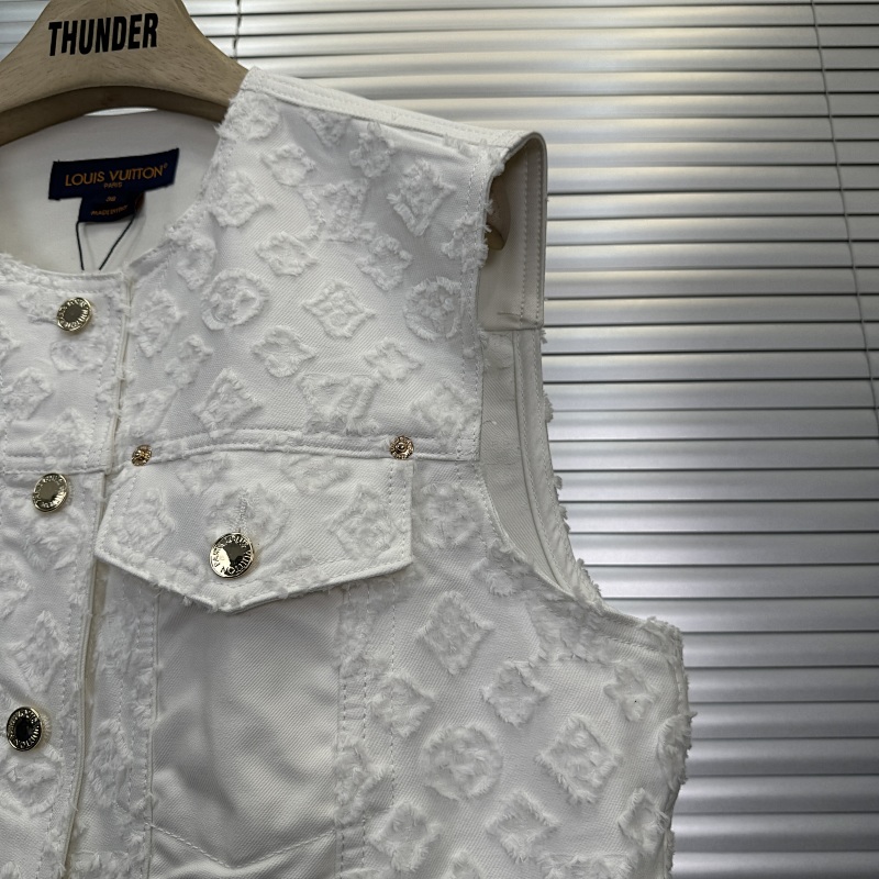 1/V price：318CNY 7