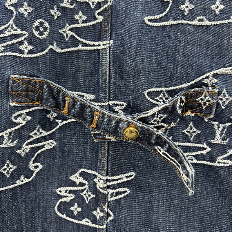 1/V price：428CNY 12