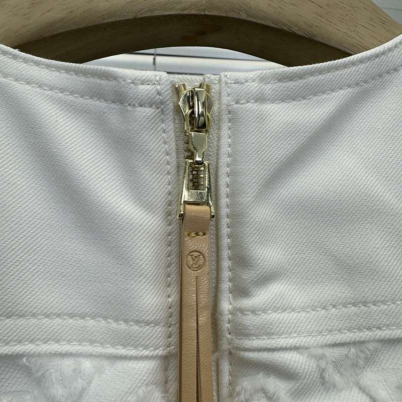 1/V price：328CNY 12