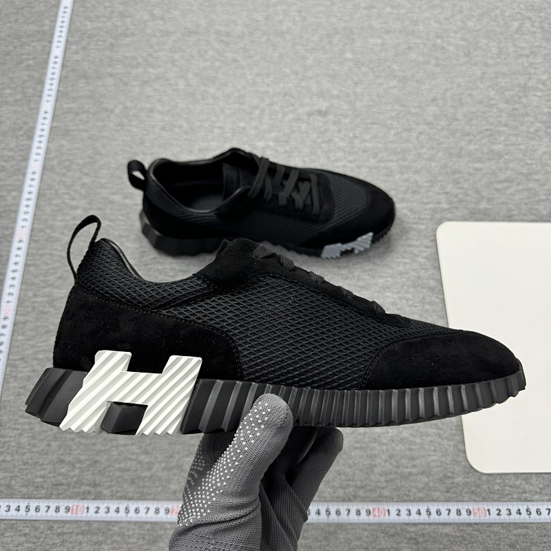 H-04 Shoes price：568CNY 7