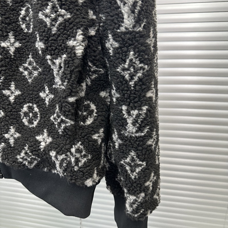 Monogram Fleece Jacket price：328CNY 11