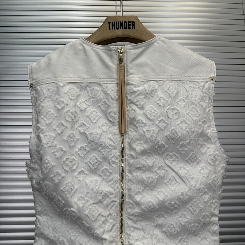 1/V price：328CNY 11