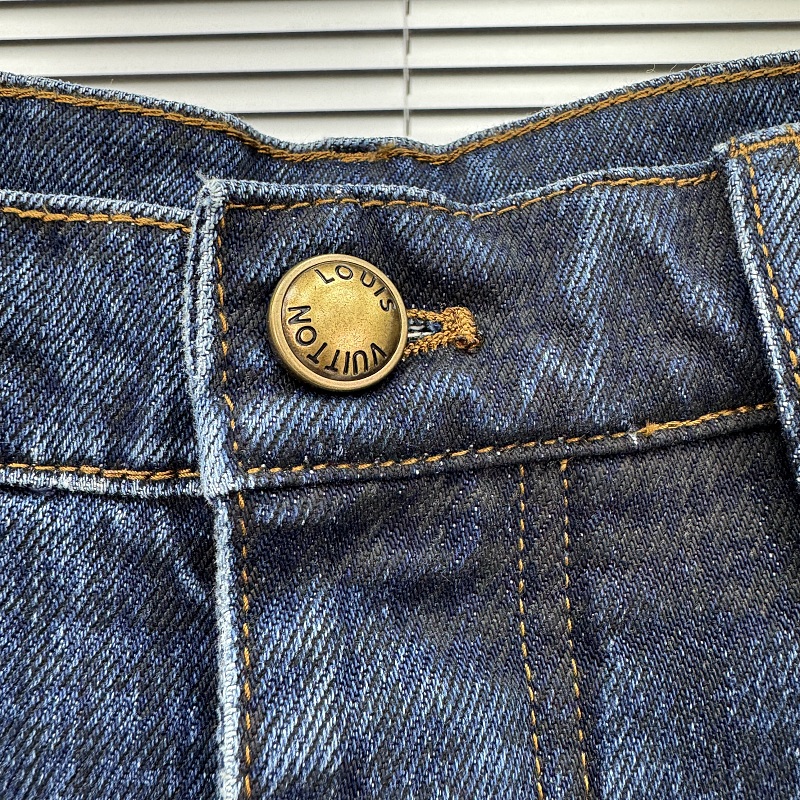 1/V price：358CNY 5