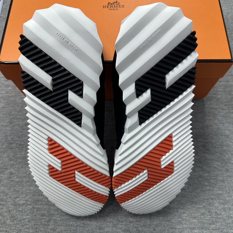 H-09 Shoes price：568CNY 9