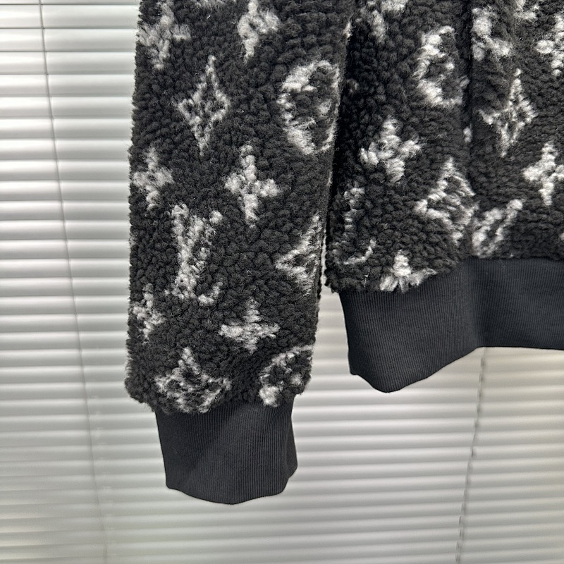 Monogram Fleece Jacket price：328CNY 8