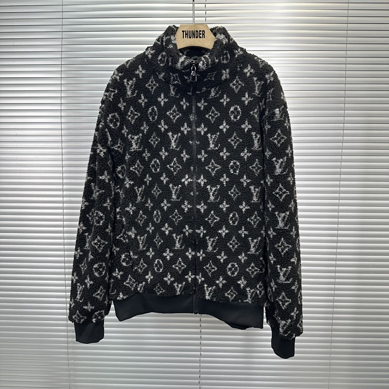 Monogram Fleece Jacket price：328CNY 2