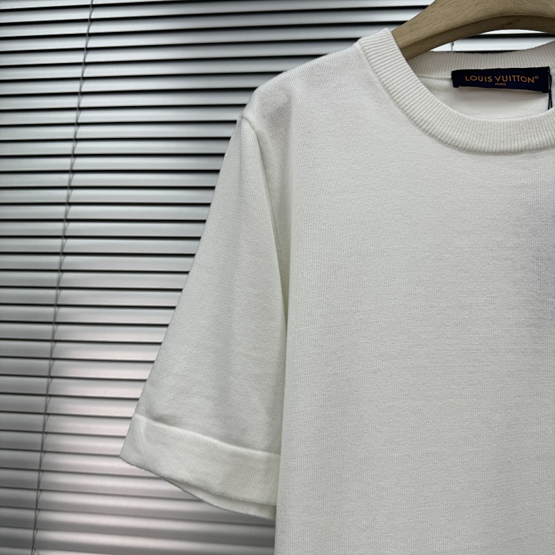 1/V price：258CNY 4