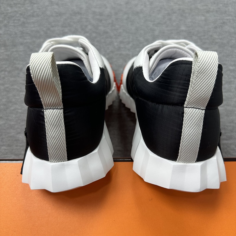 H-09 Shoes price：568CNY 8