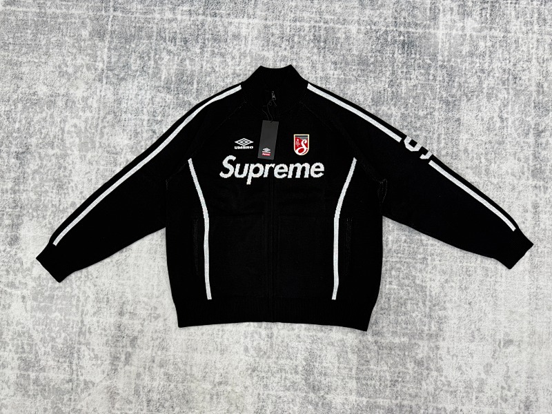 SupXUmbro 9 · 3