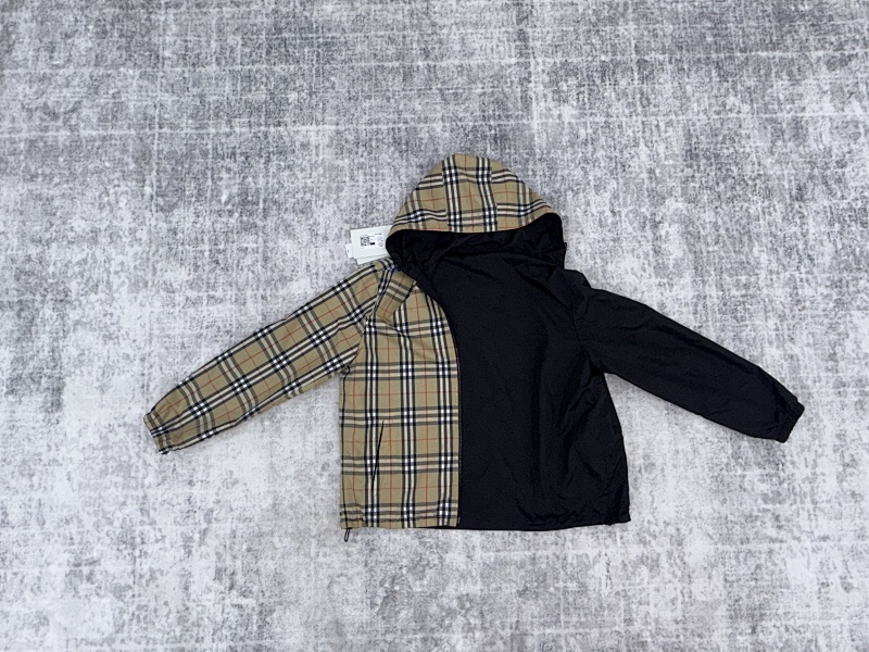 Reversible Two-Sided Top · 5