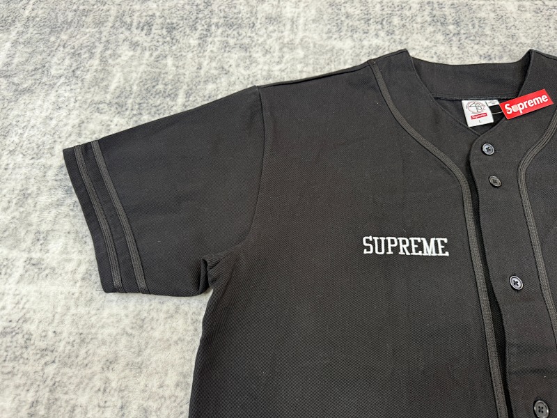 Supreme 40 · 6