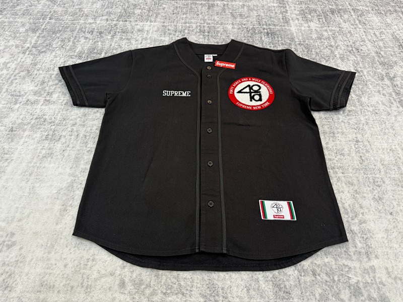 Supreme 40 · 4